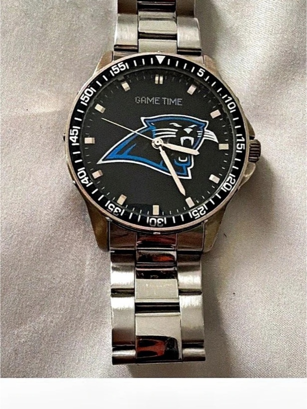 QME TIME Men's Analog Watch in Silver & Black